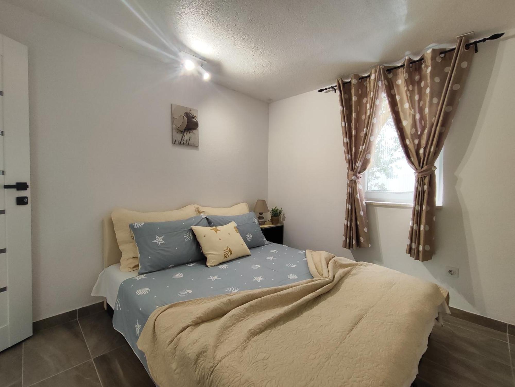 Apartmani Nada Mustapic 布雷拉 外观 照片